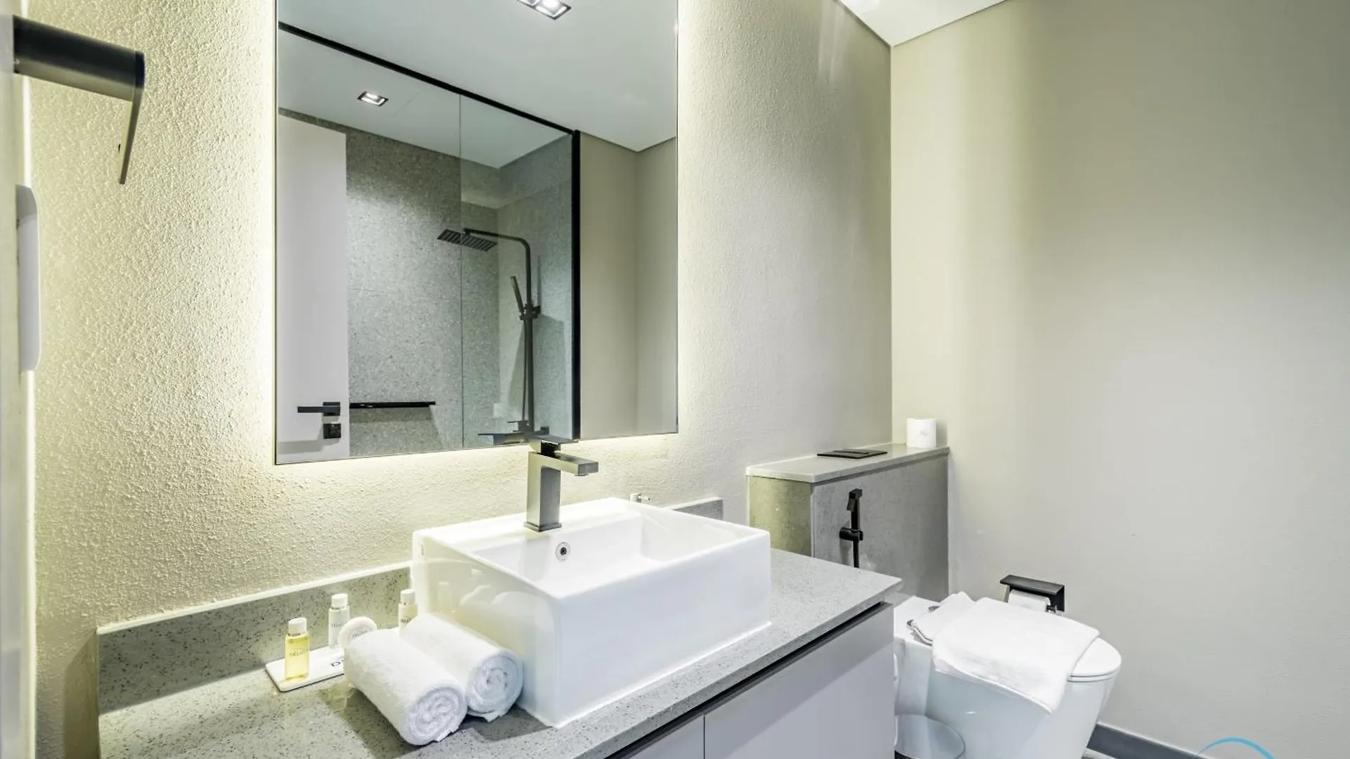 Appealing Studio In Mag Eye 890, Mohammad Bin Rashid City By Deluxe Holiday Homes Ντουμπάι Διαμέρισμα
